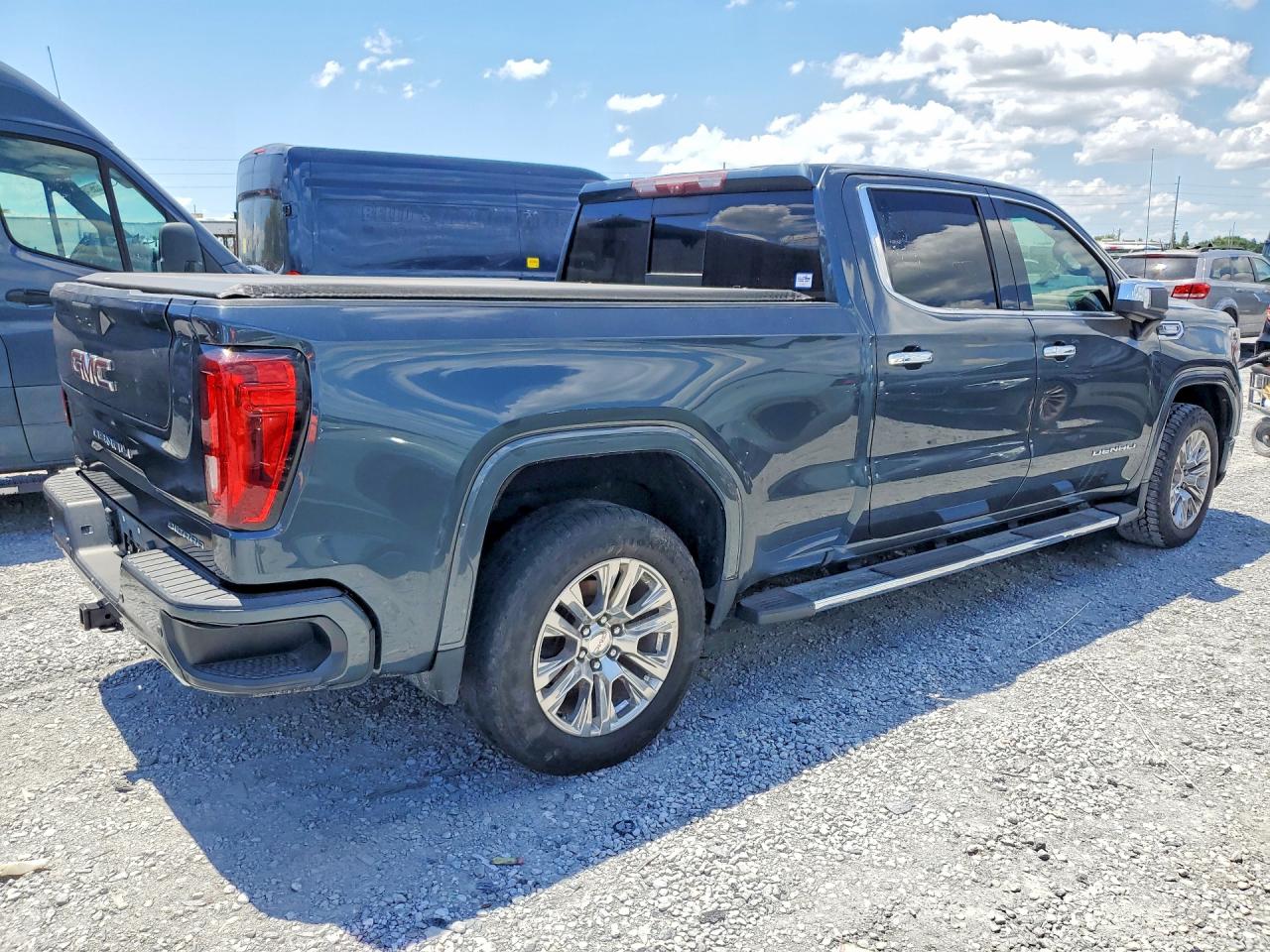 GMC Sierra K1500 Denali