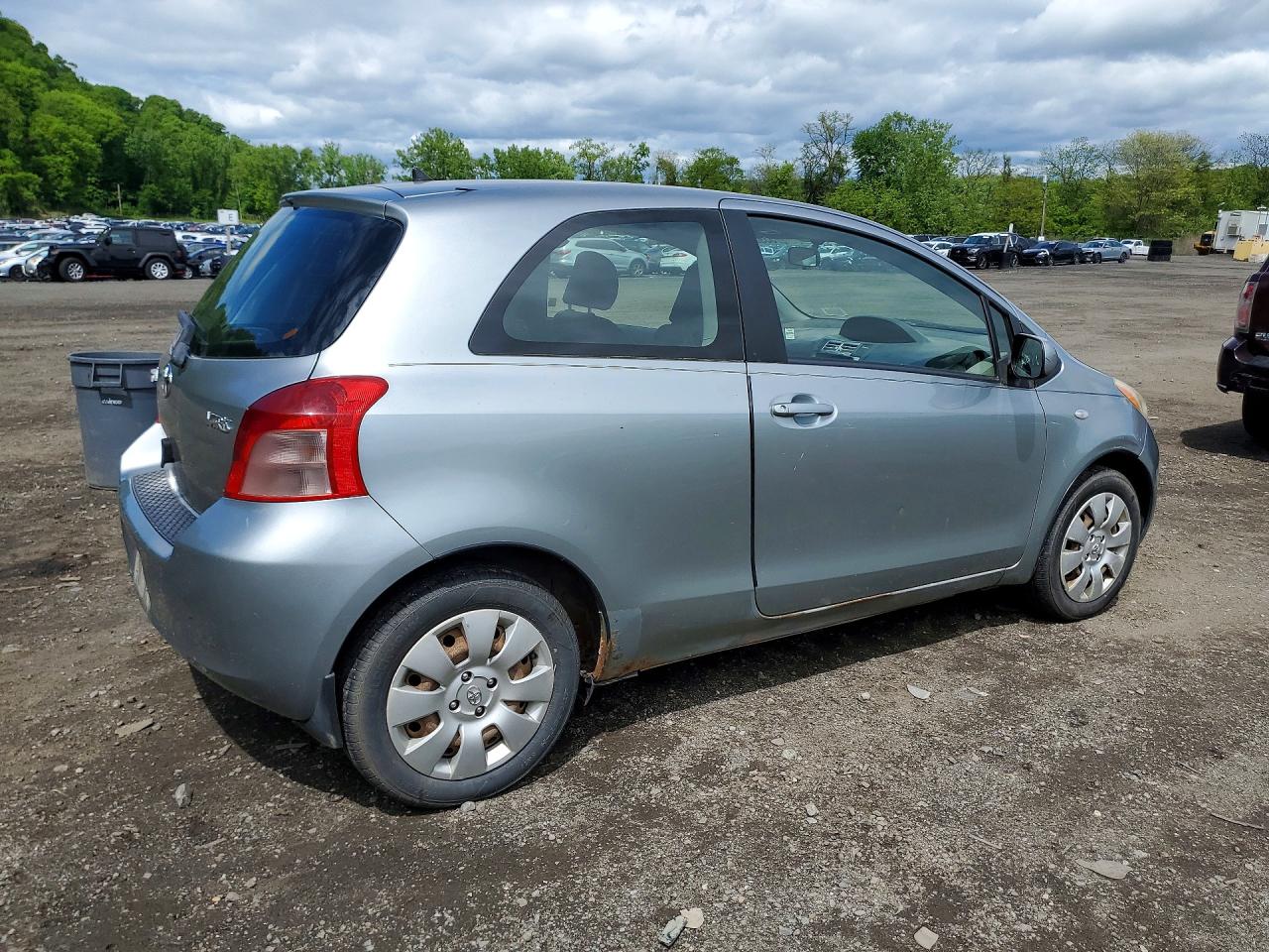 Toyota Yaris Base
