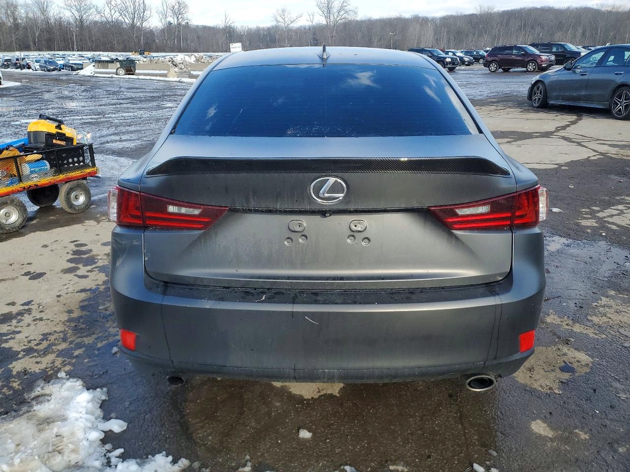 Lexus Is Base