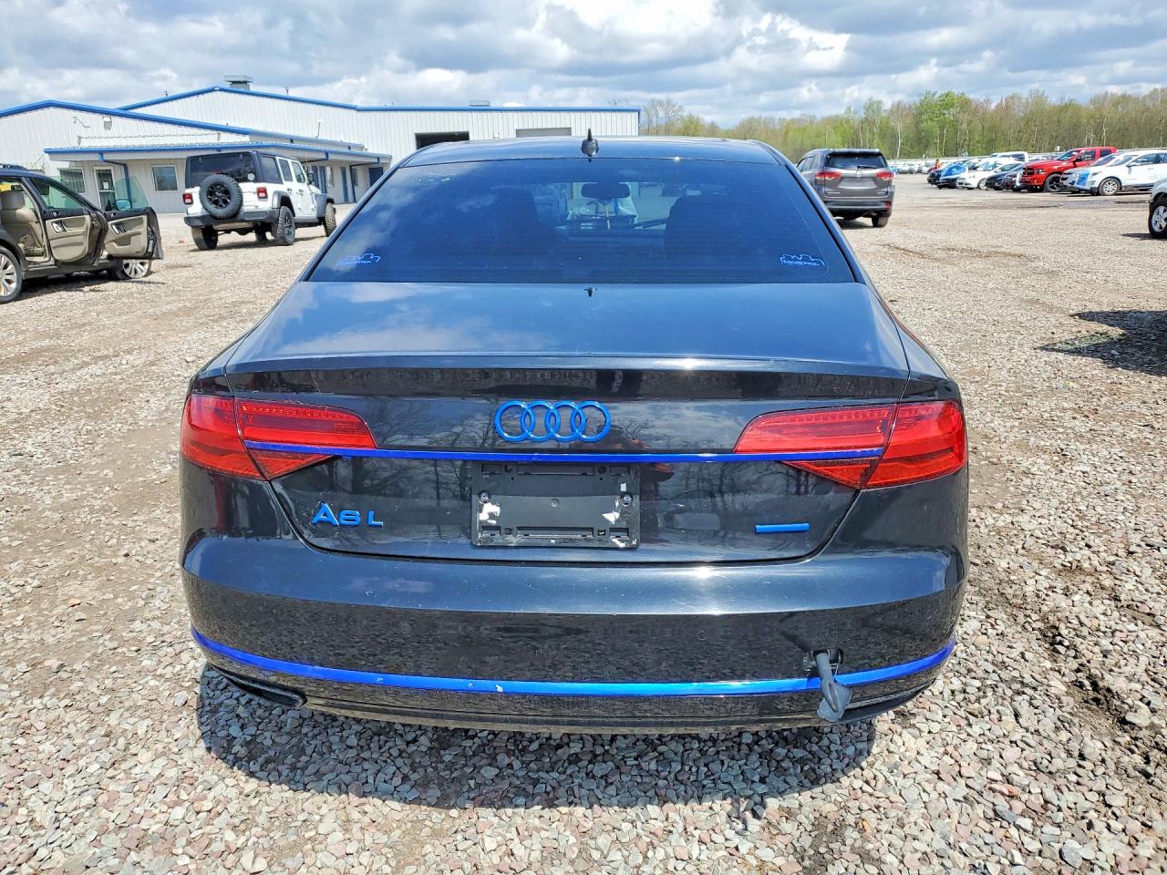 Audi A8 L Quattro