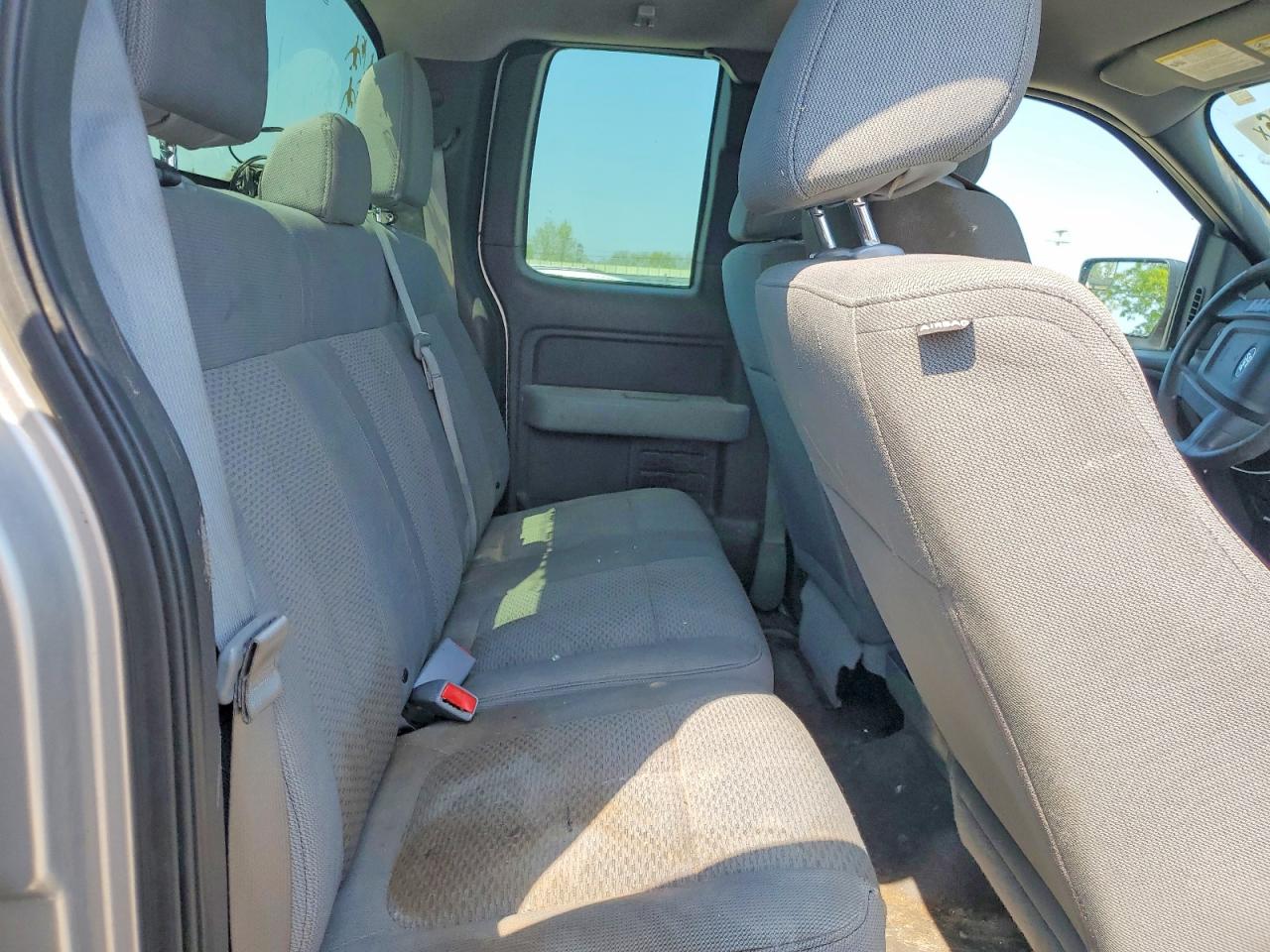 Ford F-150 Super Cab