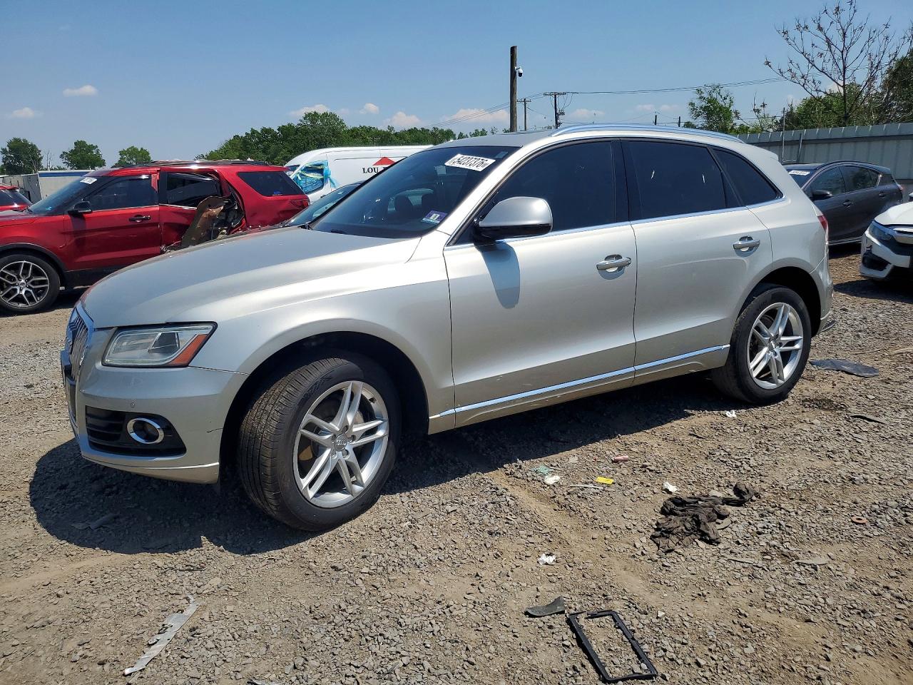 Salvage Audi Q5 Image