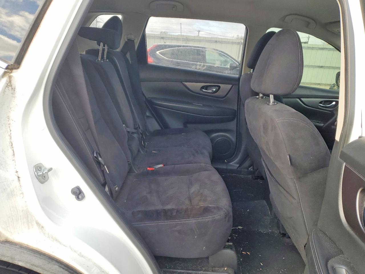 Nissan Rogue S