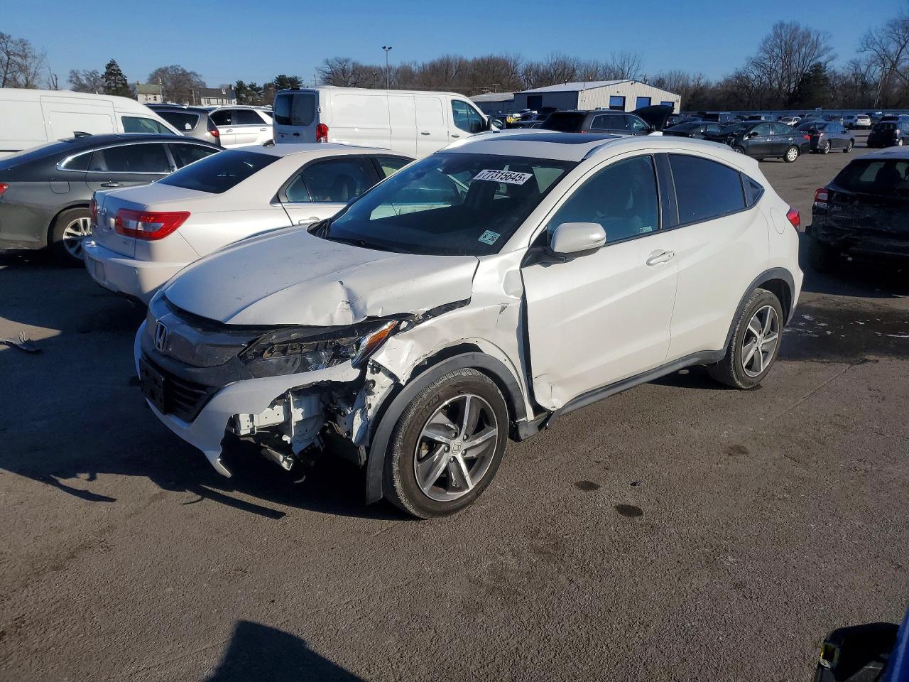 Salvage Honda HR-V Image