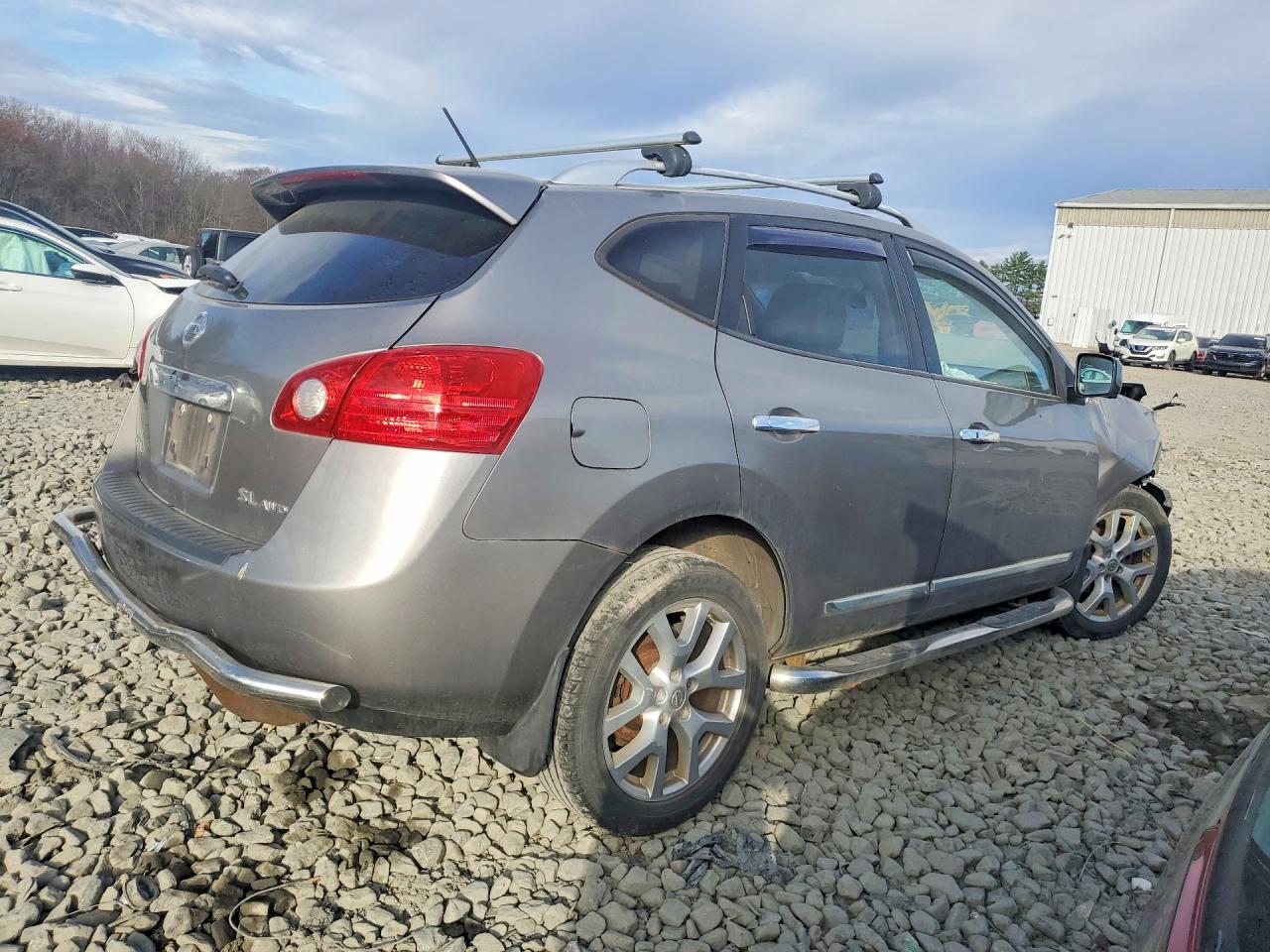 Nissan Rogue S