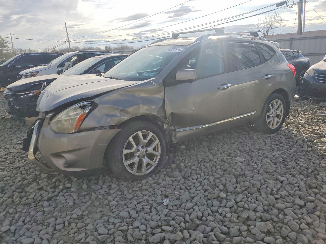Salvage Nissan Rogue Image
