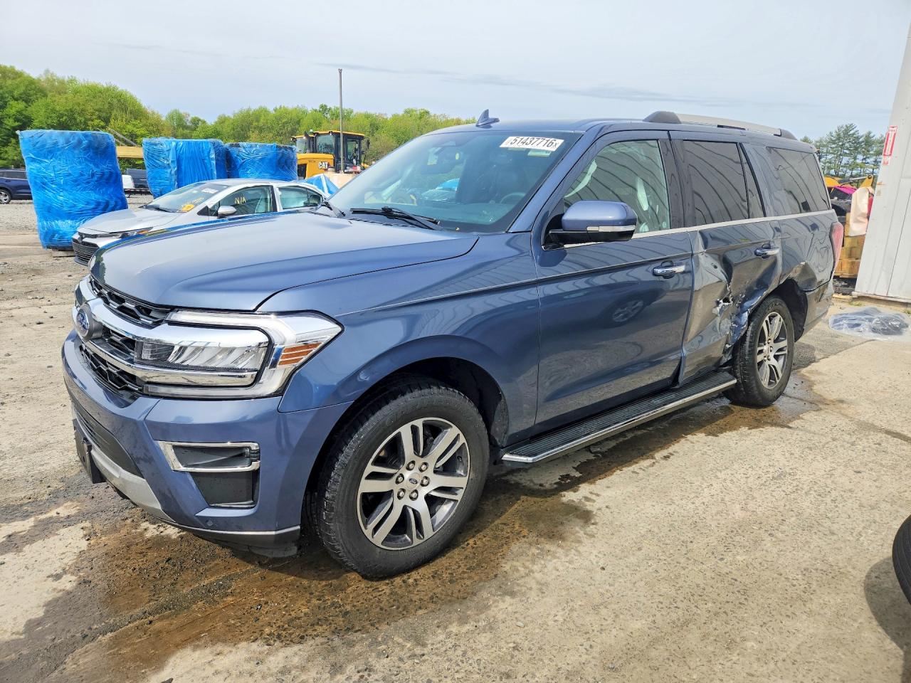 Salvage Ford Expedition Image