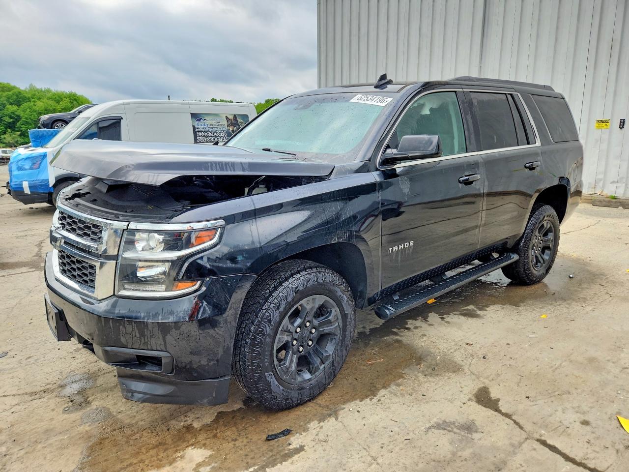 Salvage Chevrolet Tahoe Image