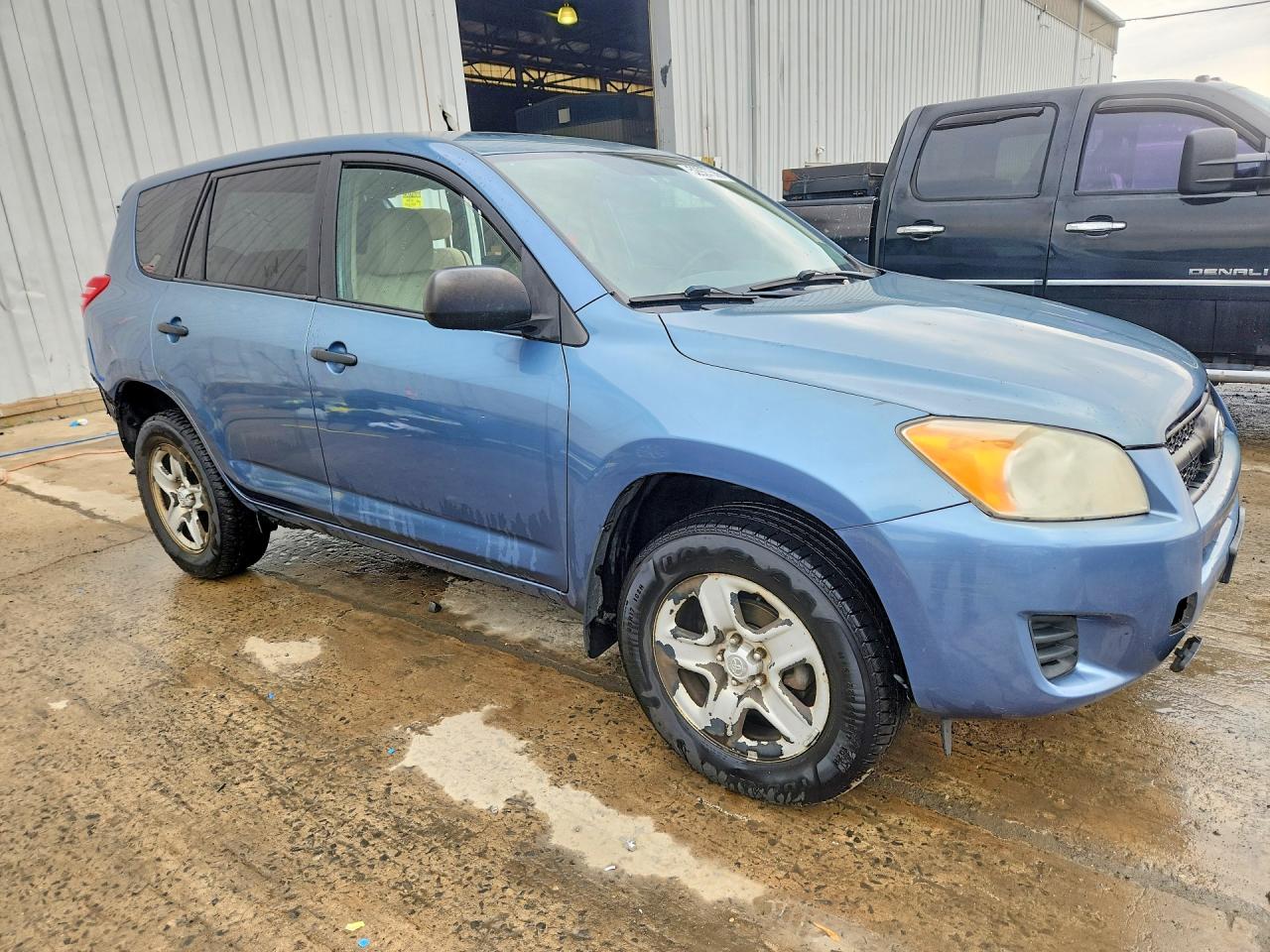 Toyota RAV4 Base