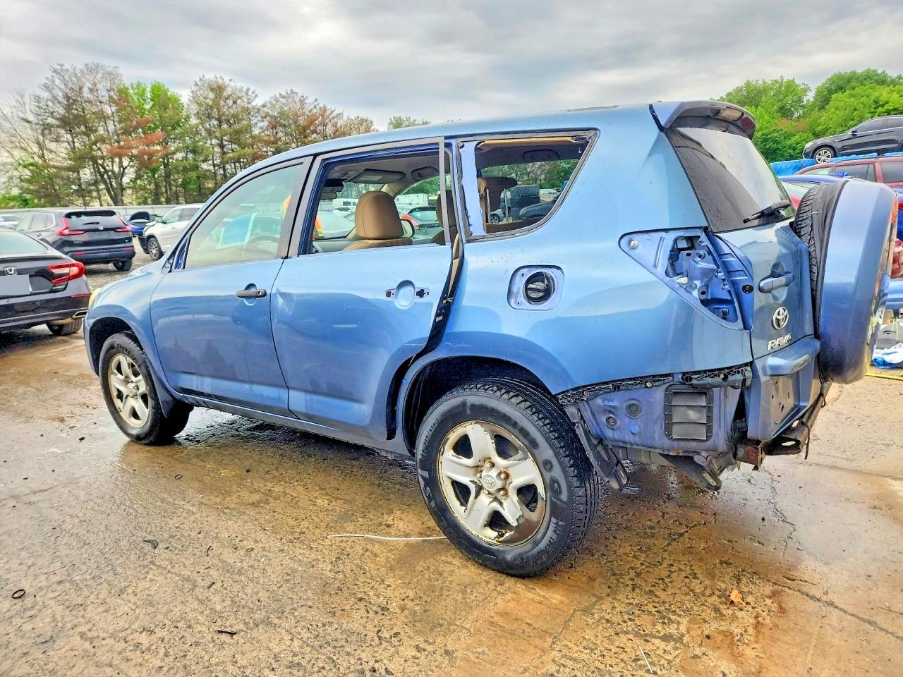 Toyota RAV4 Base