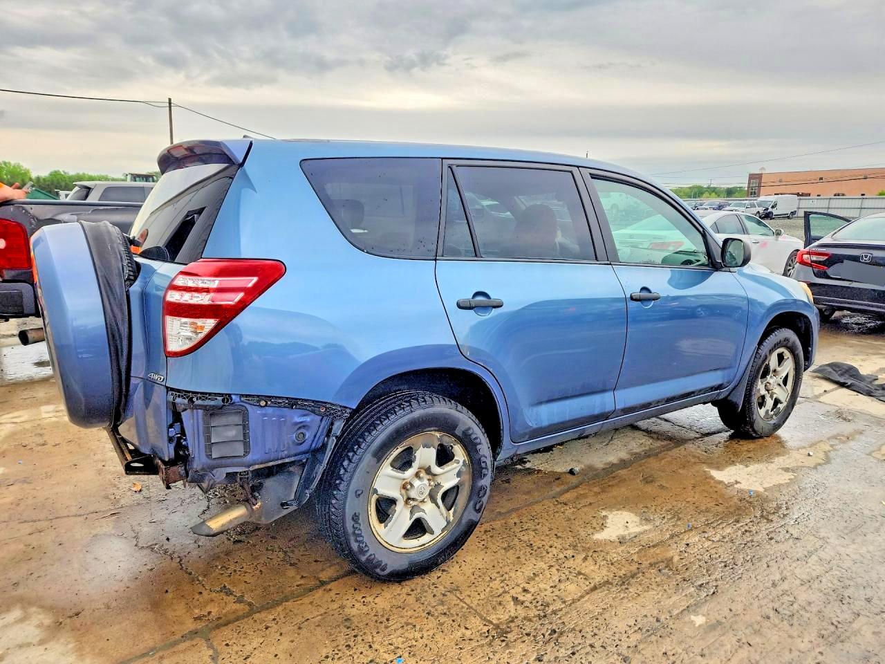 Toyota RAV4 Base