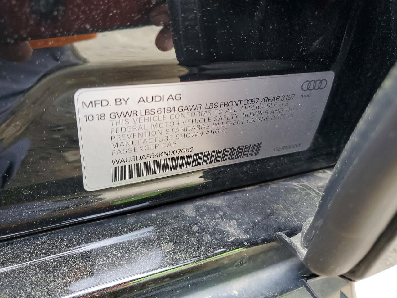 Audi A8 L