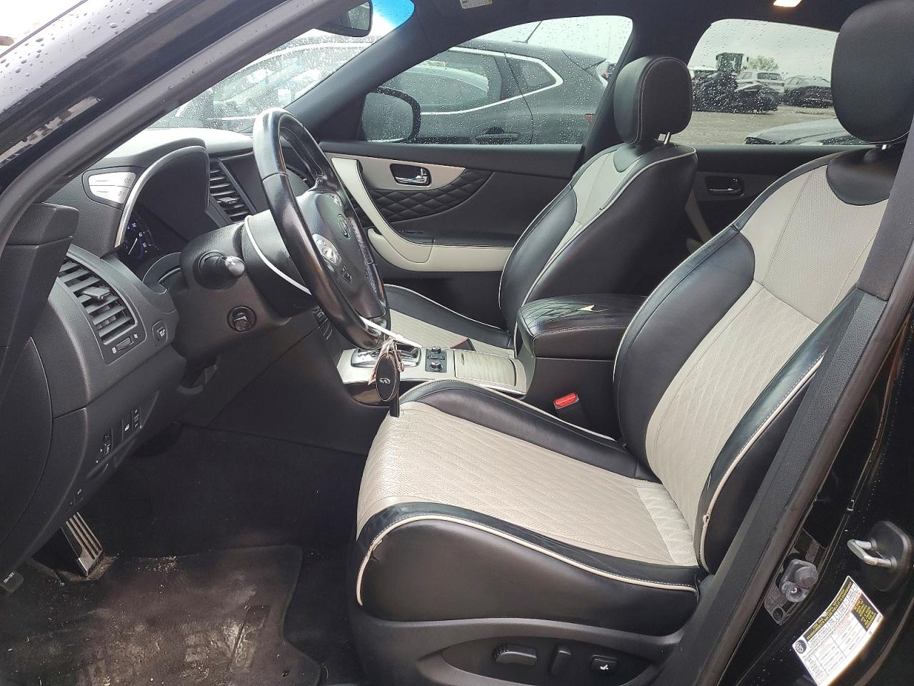 INFINITI Qx Base