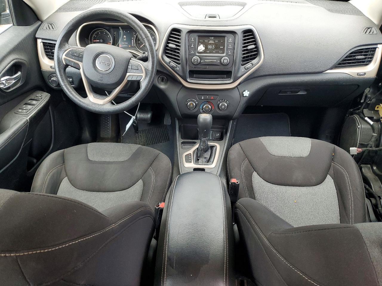 Jeep Cherokee Sport