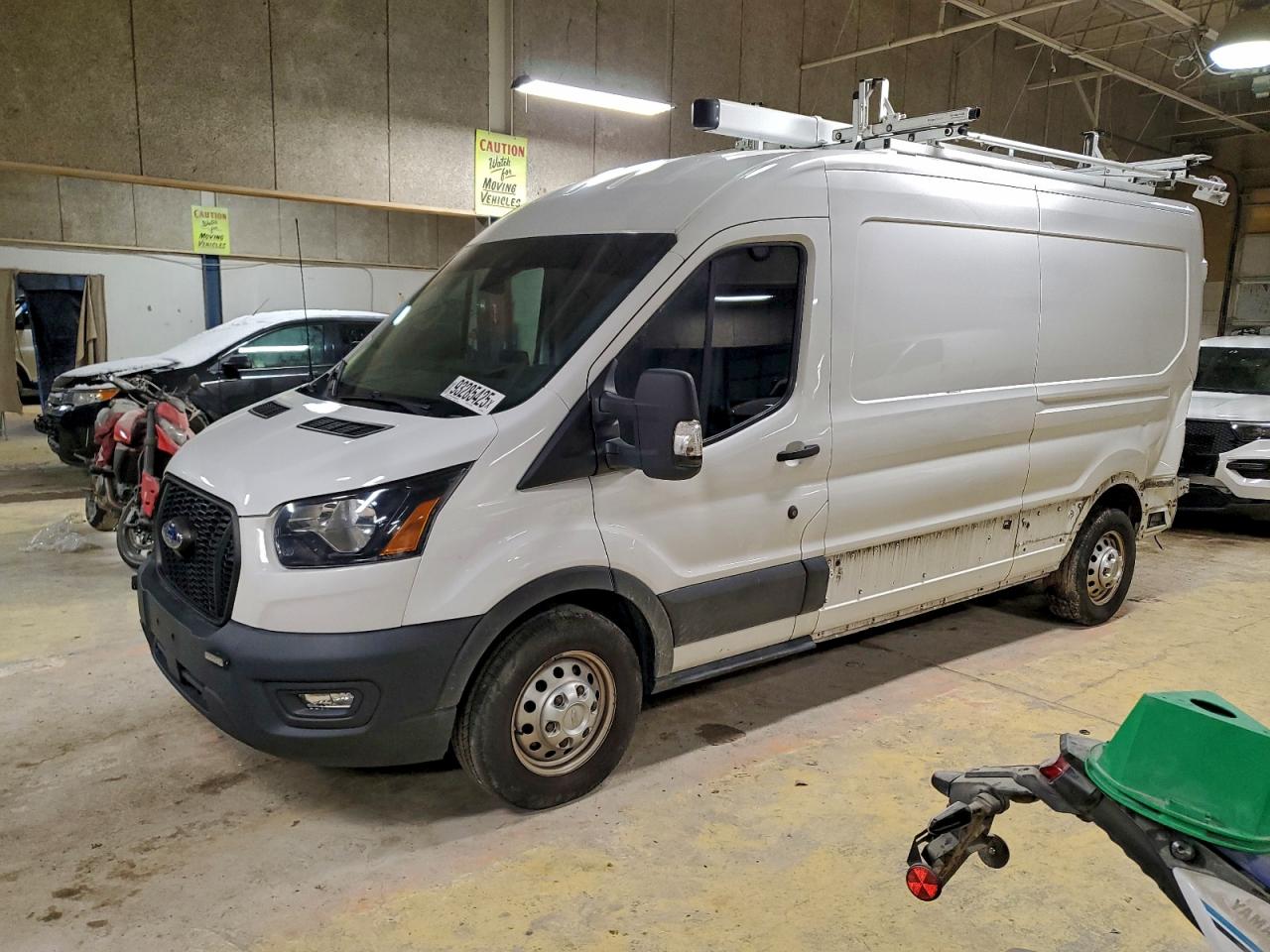 Salvage Ford Transit Image