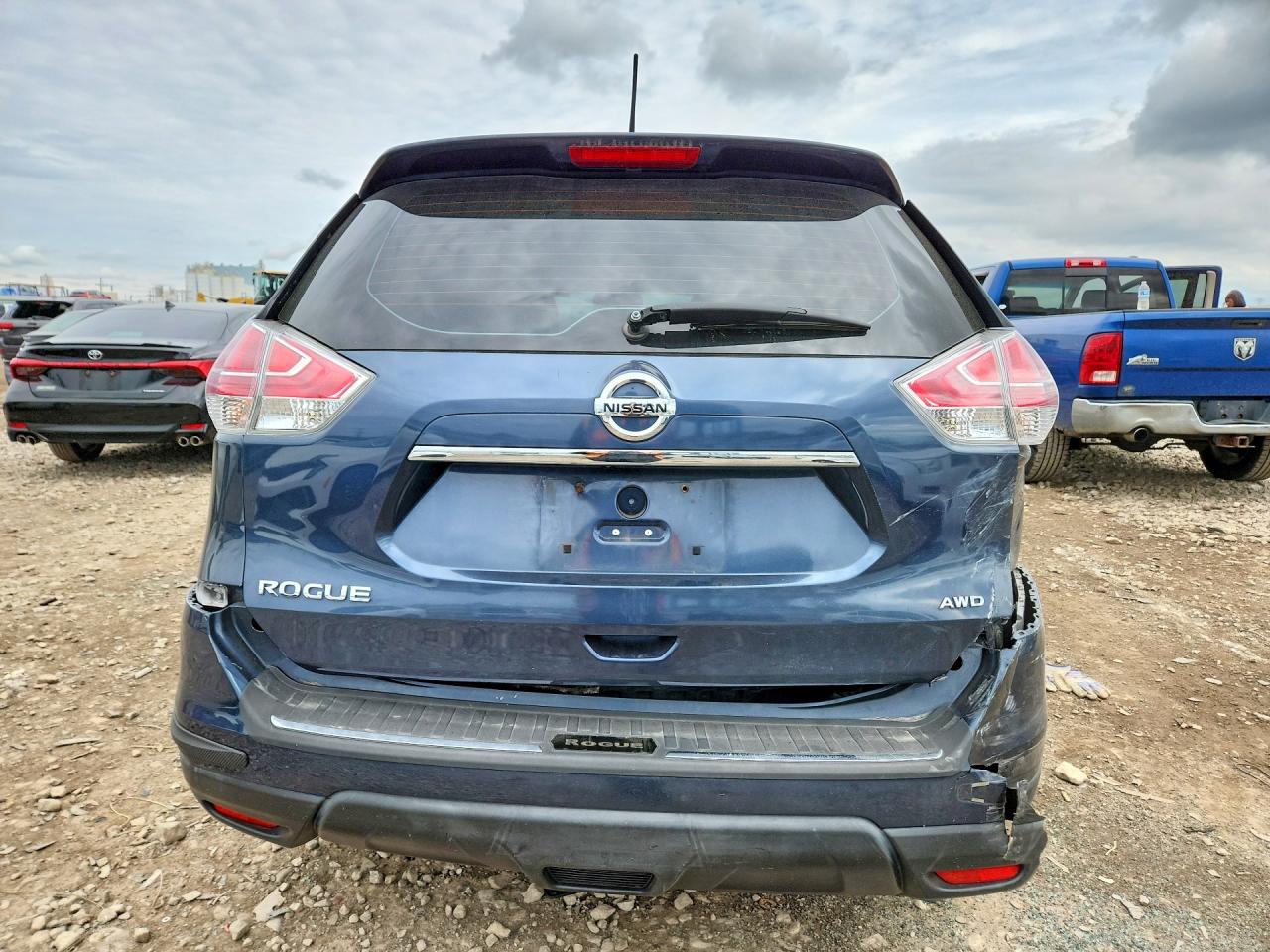 Nissan Rogue S