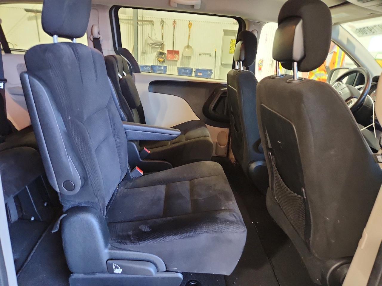 Dodge Caravan Sxt