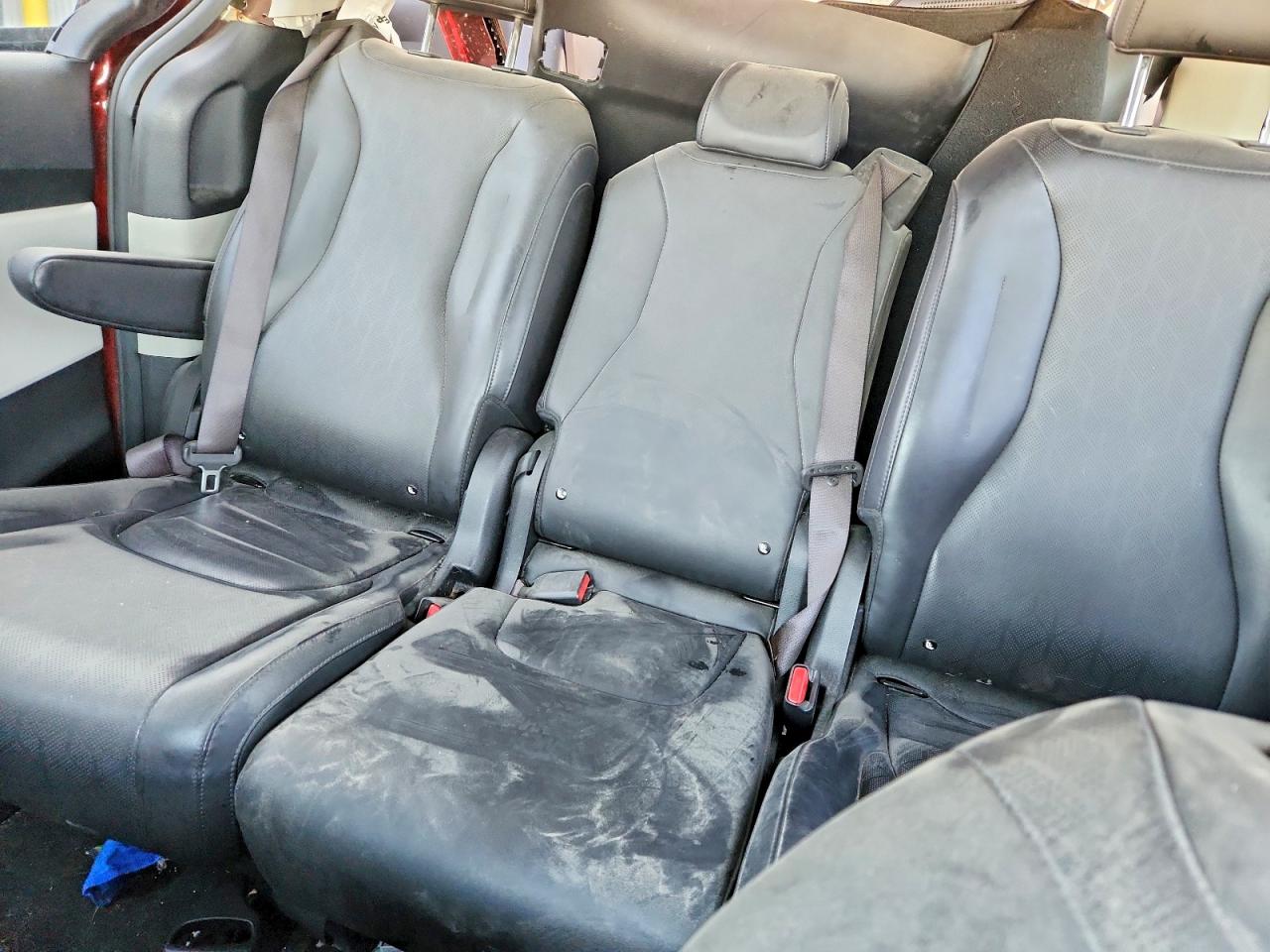 Kia Carnival Lx
