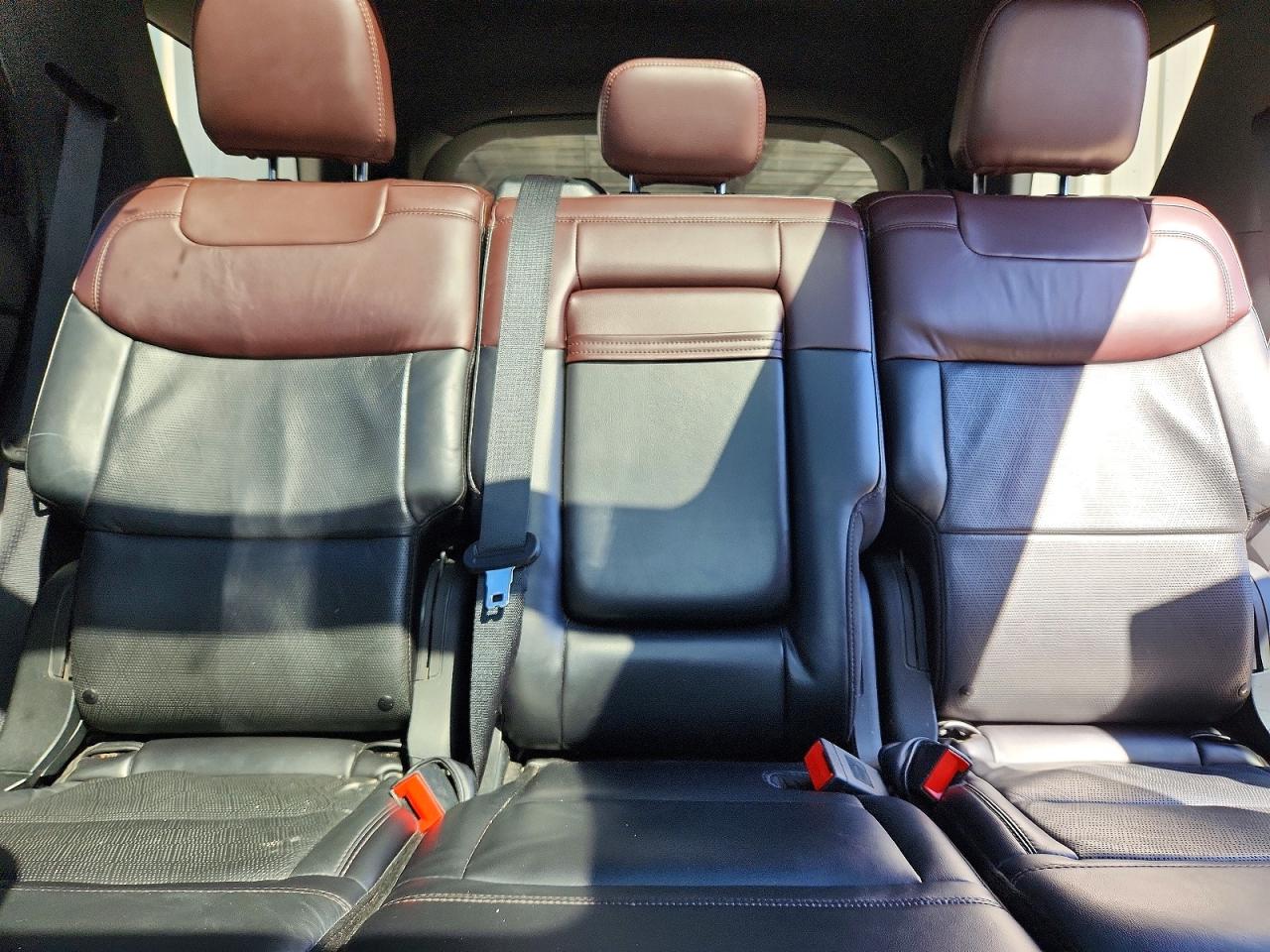 Ford Explorer Platinum