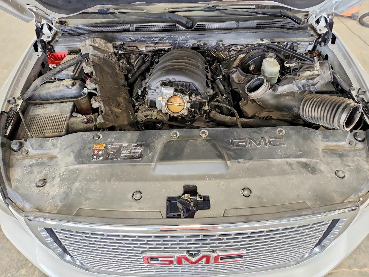 GMC Yukon Denali