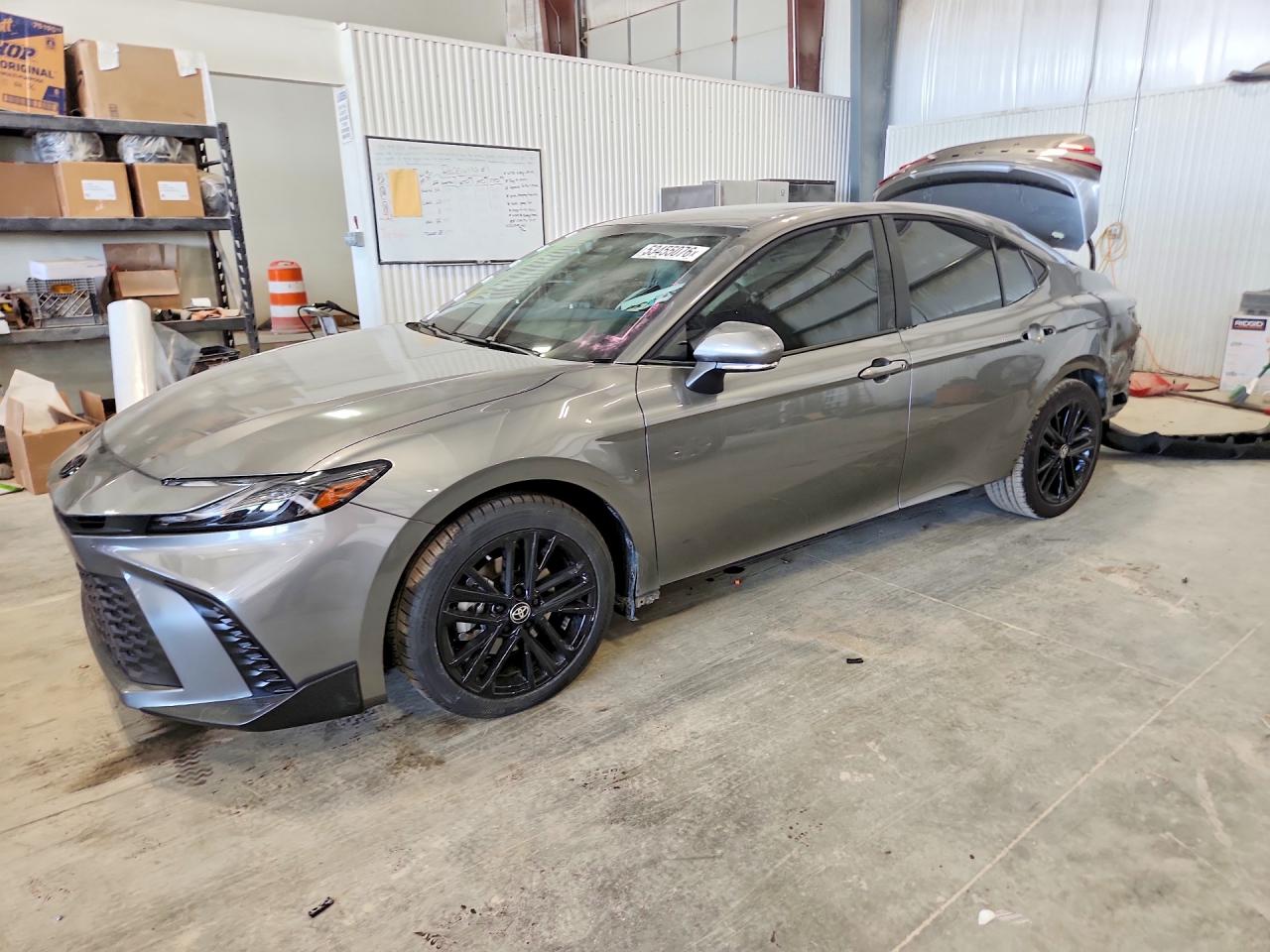 Salvage Toyota Camry Image