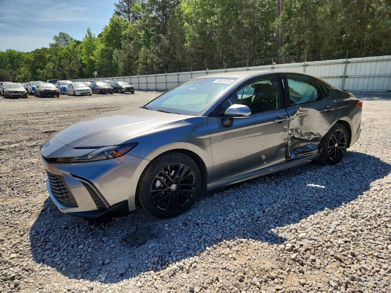 Salvage Toyota Camry Image