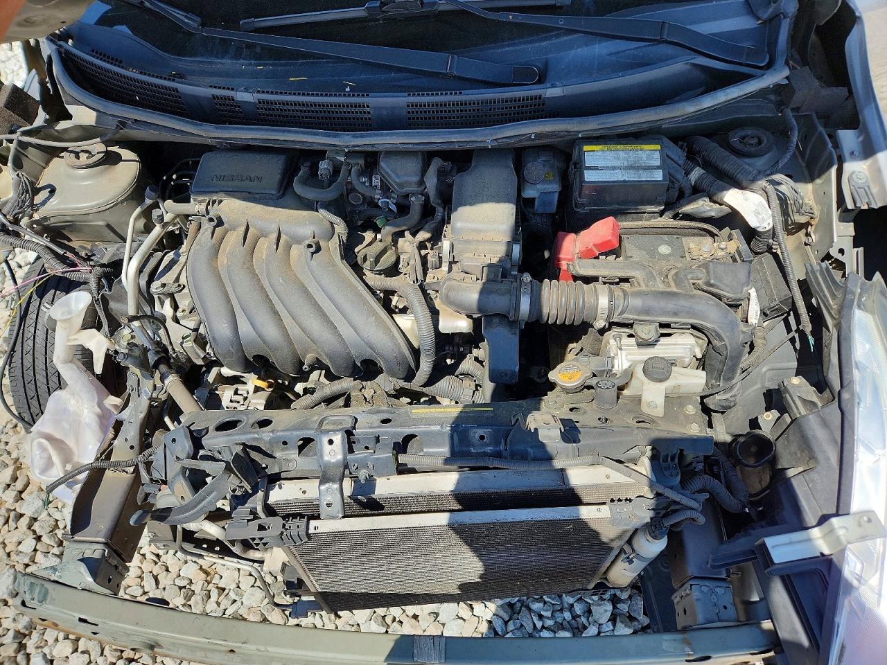 Nissan Versa 1.6 S Plus