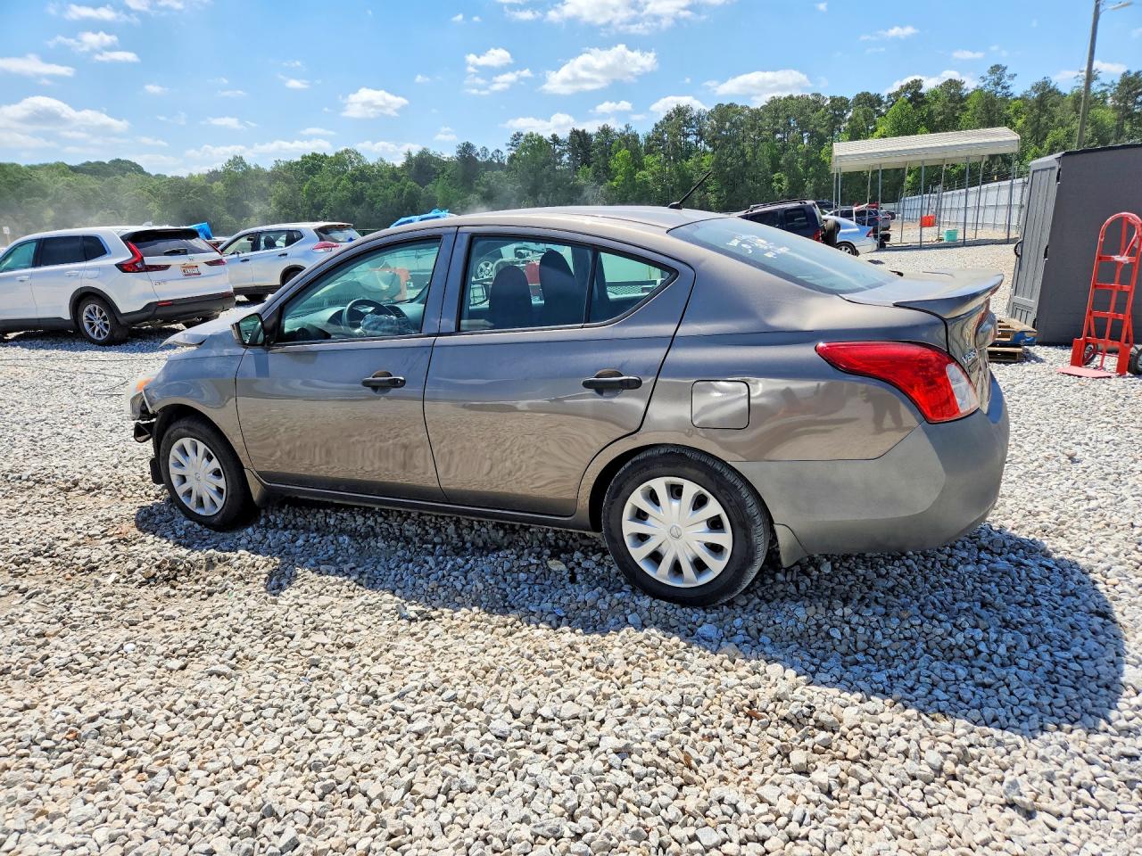 Nissan Versa 1.6 S Plus