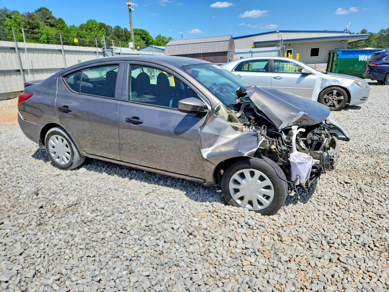 Nissan Versa 1.6 S Plus