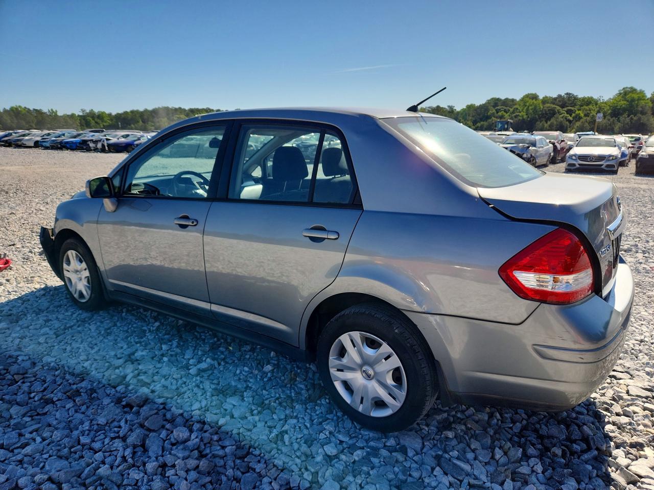 Nissan Versa S