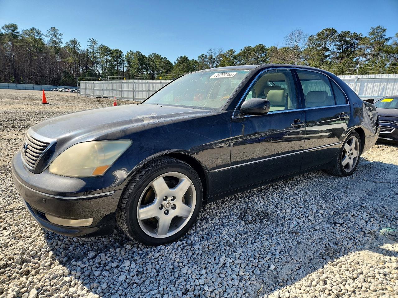 Salvage Lexus LS Image