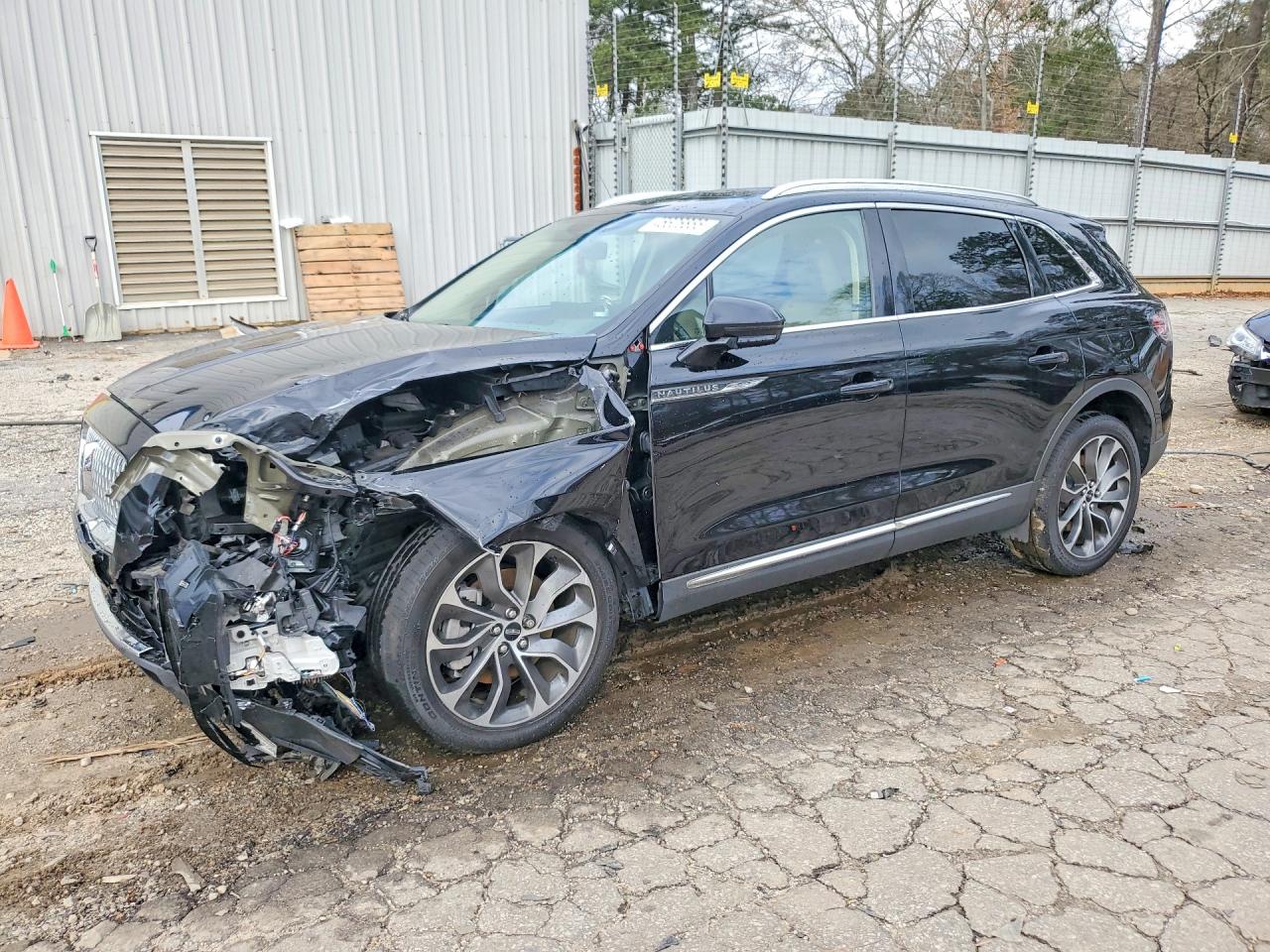 Salvage Lincoln Nautilus Image