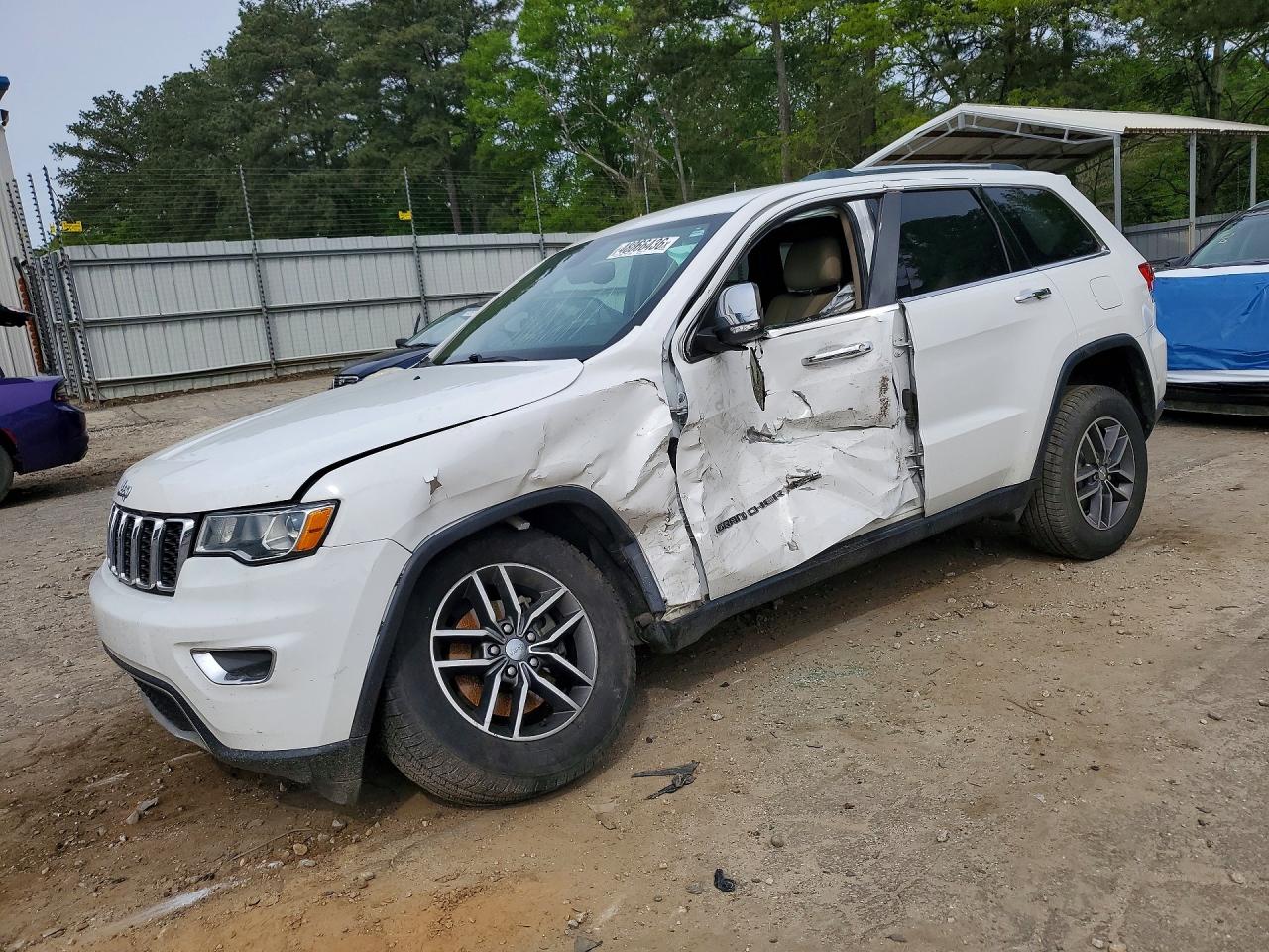 Salvage Jeep Cherokee Image