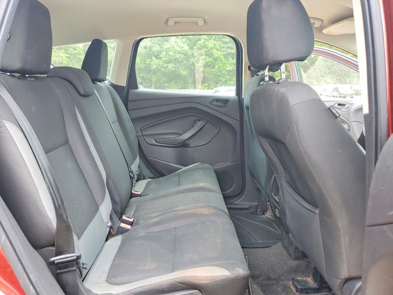 Ford Escape S