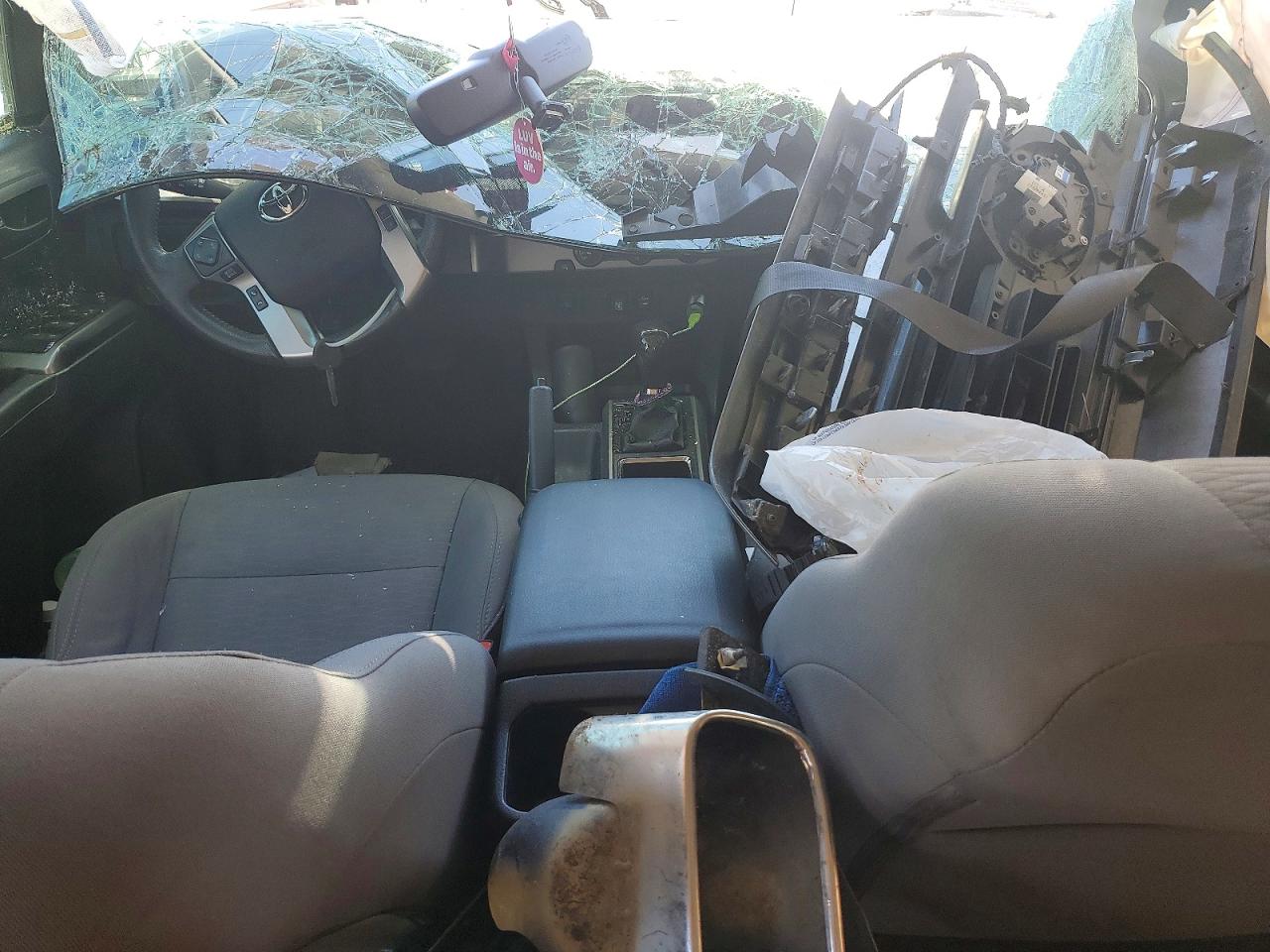 Toyota Tacoma Sr5 V6