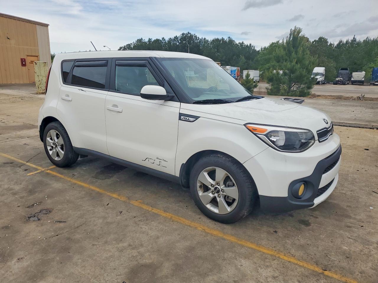Kia Soul Base