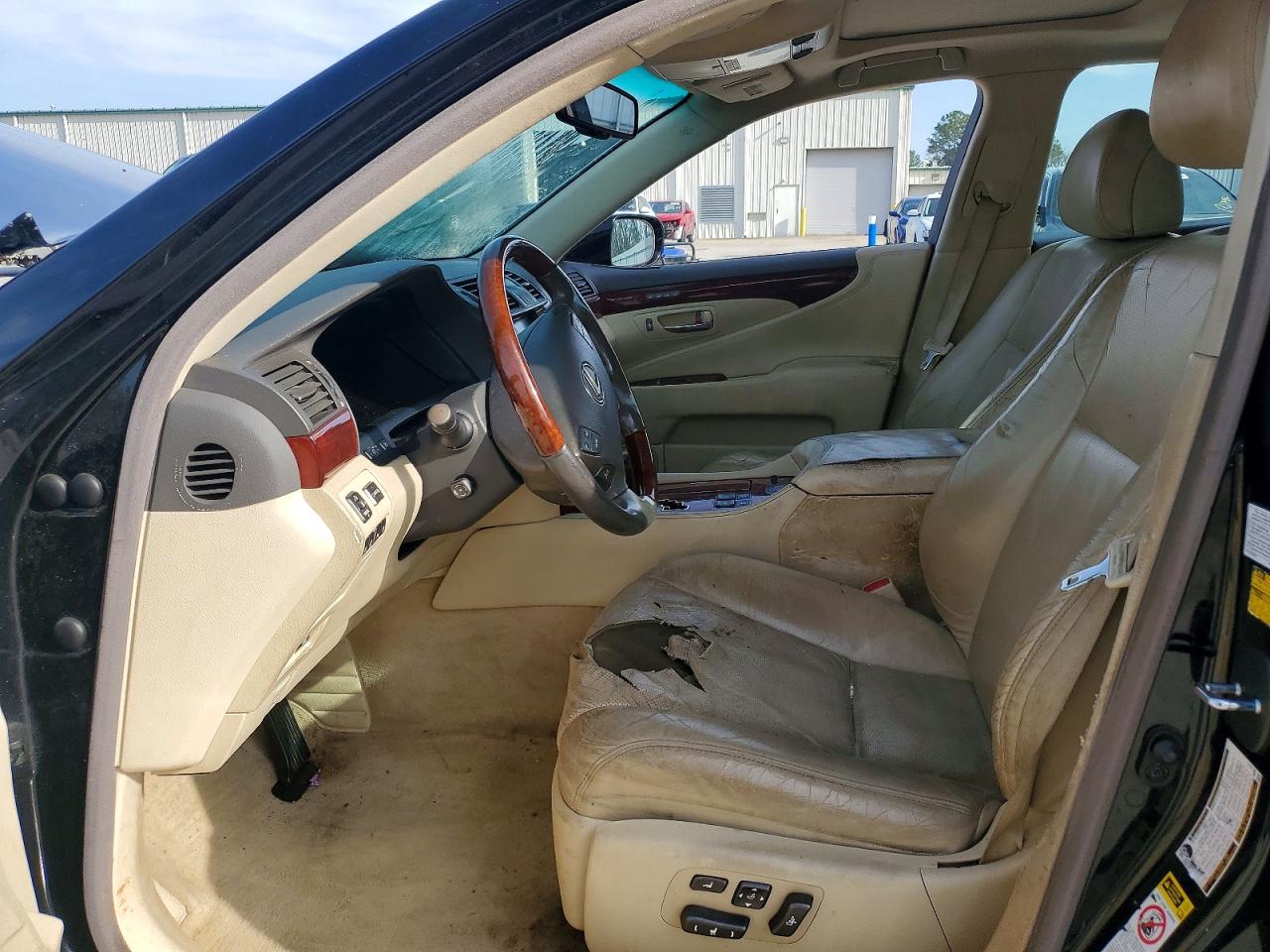 Lexus LS 460