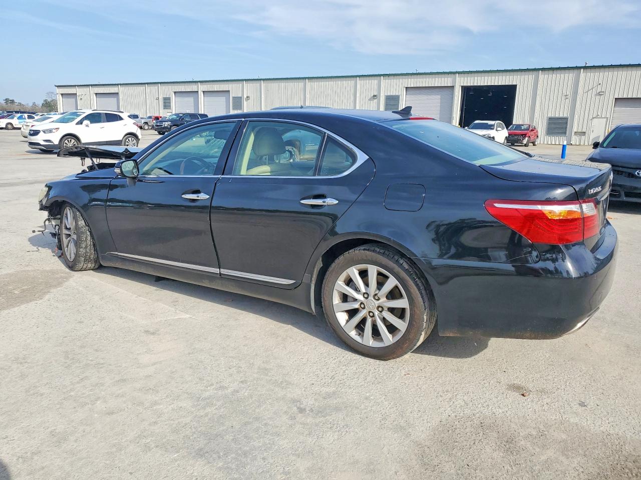 Lexus LS 460