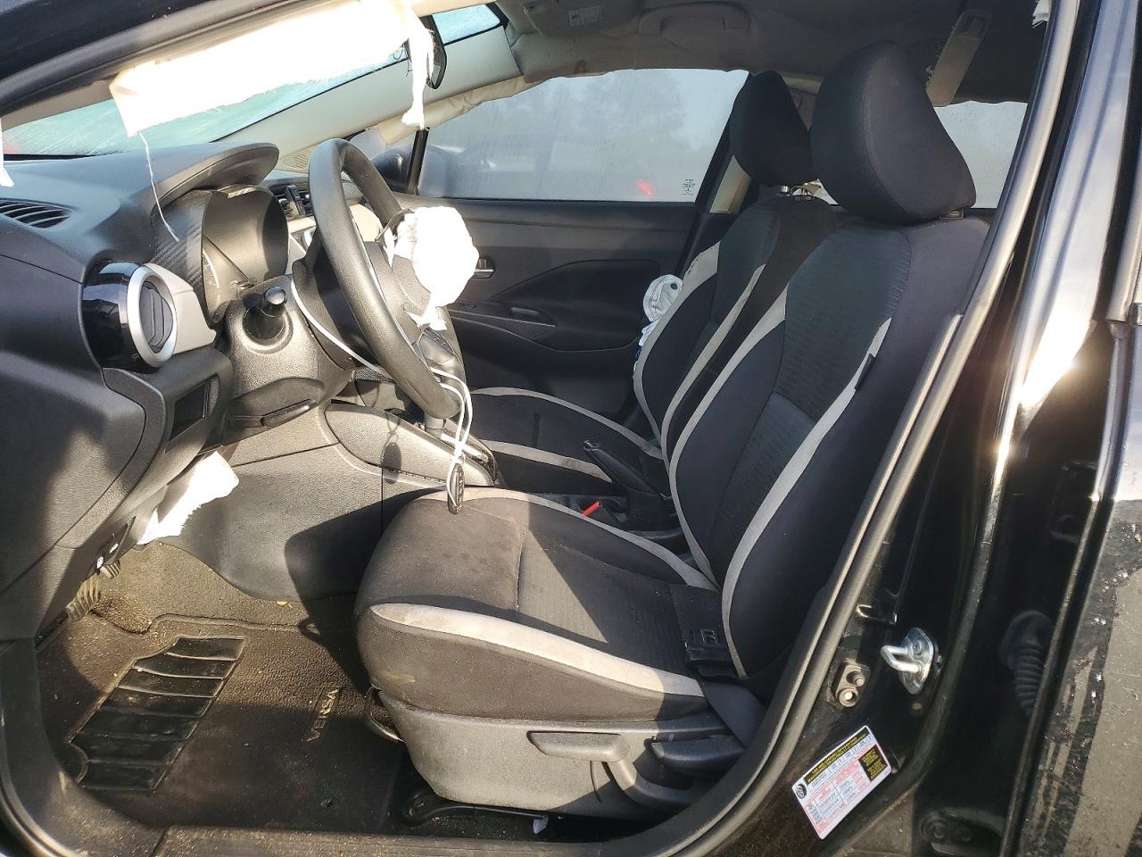 Nissan Versa Sv