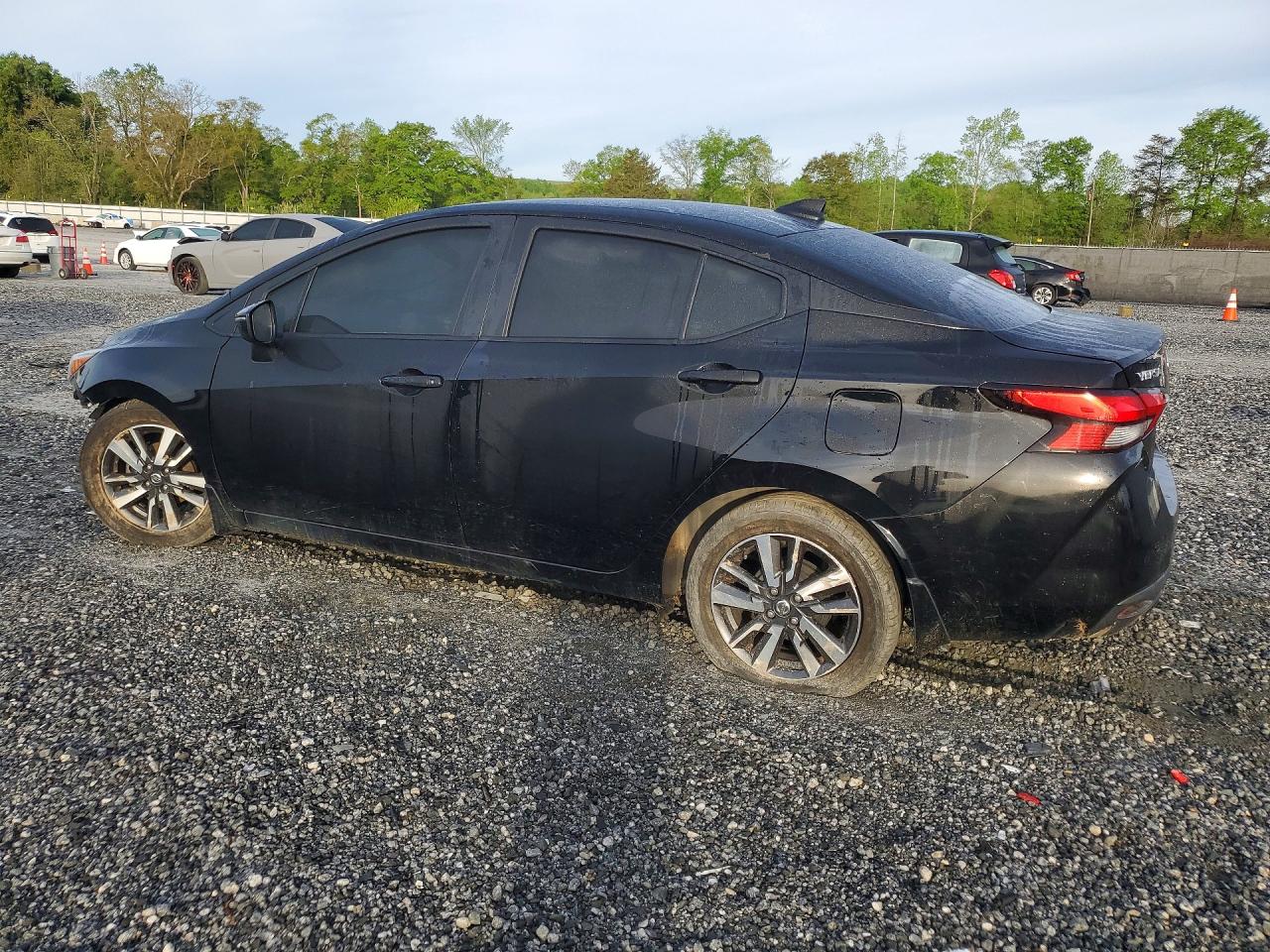 Nissan Versa Sv
