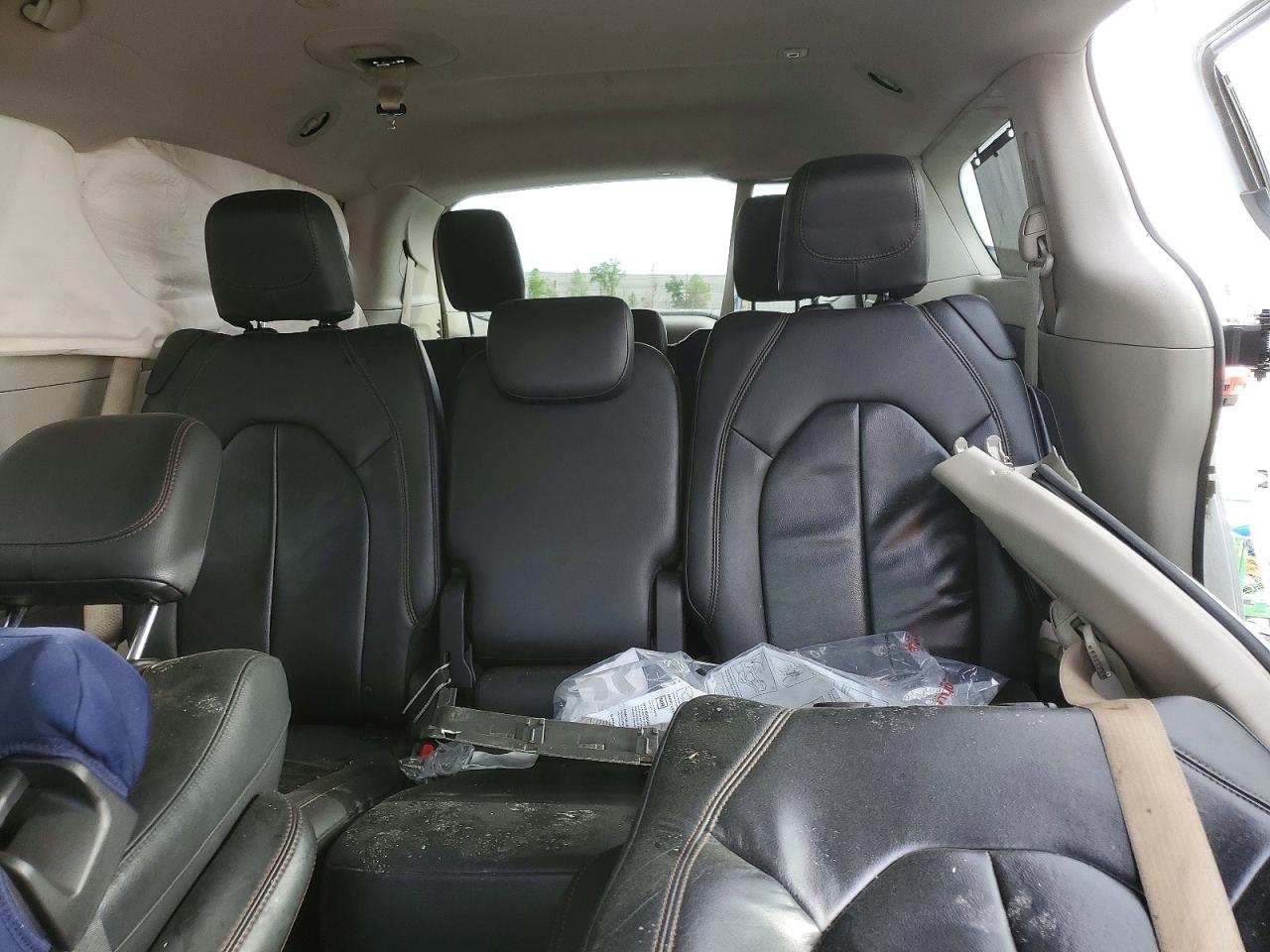 Chrysler Pacifica Touring L