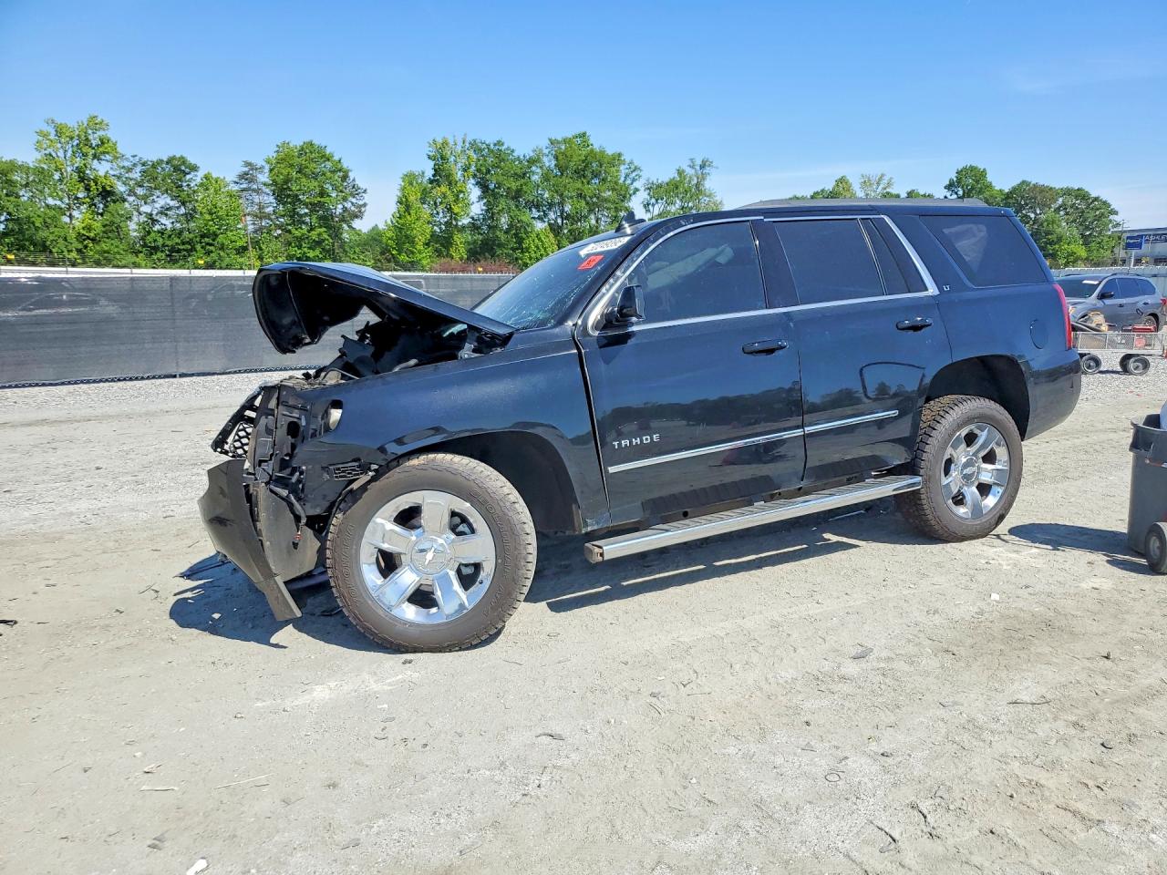 Salvage Chevrolet Tahoe Image