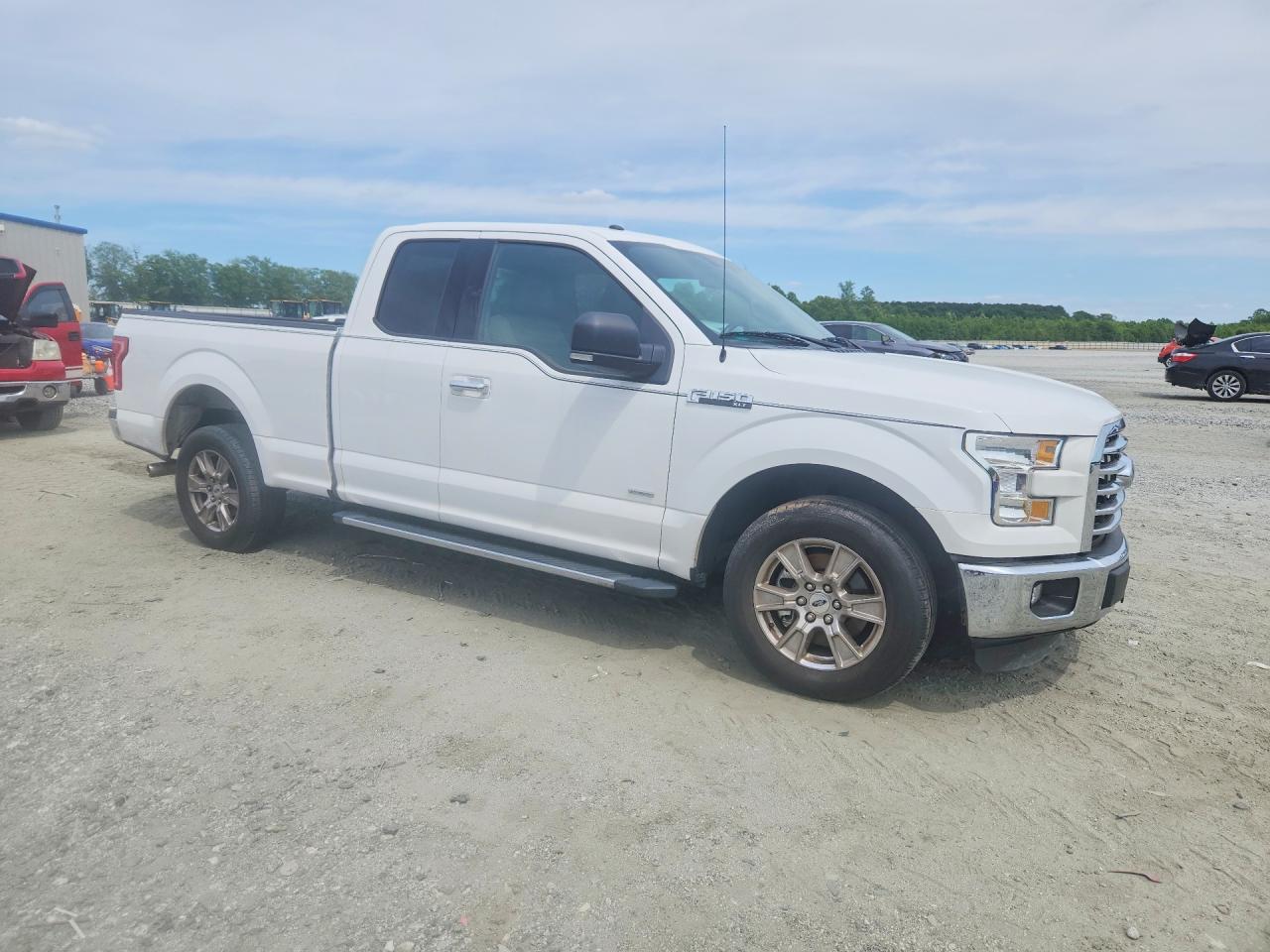 Ford F-150 Super Cab