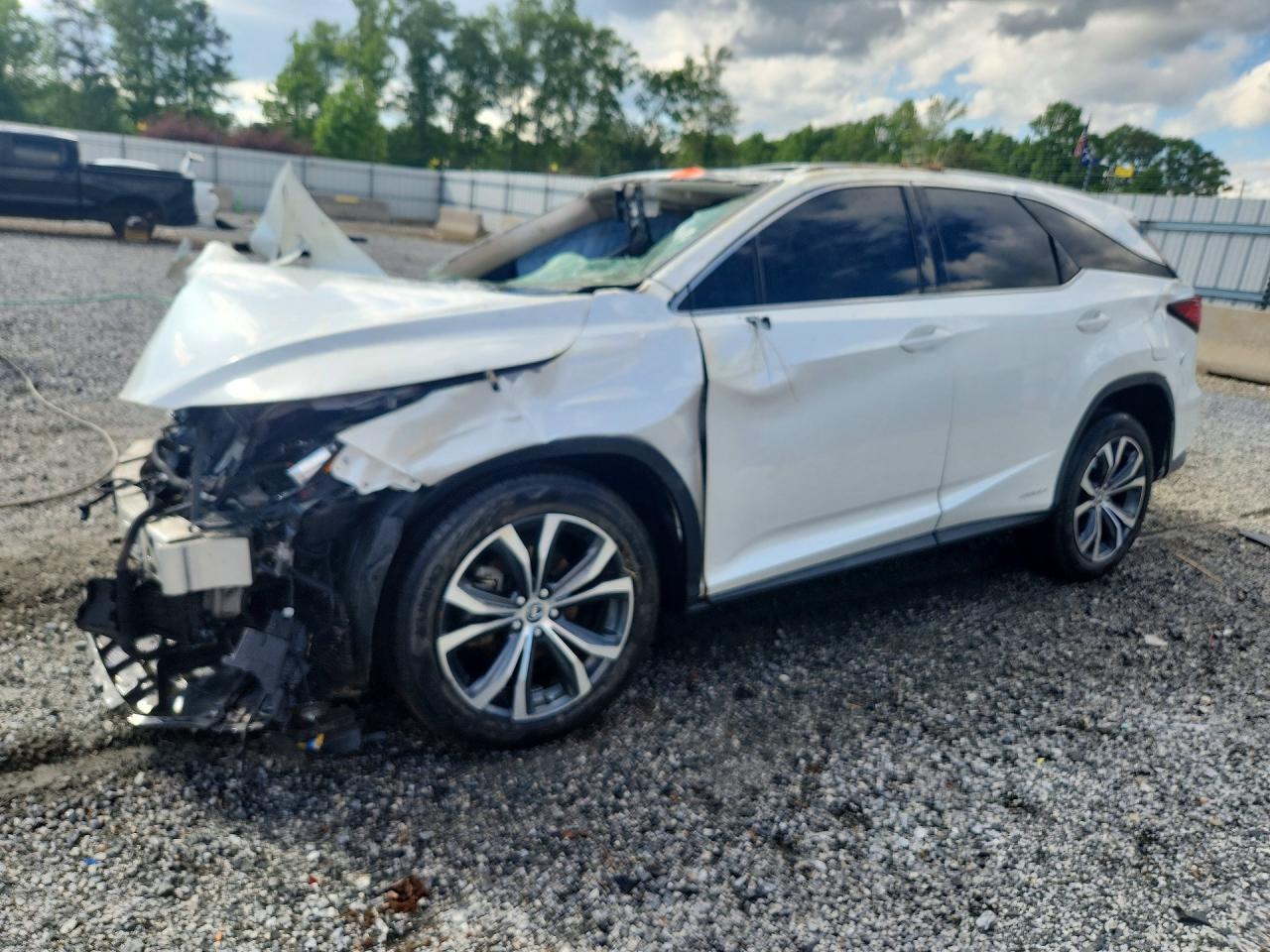 Salvage Lexus RX Image