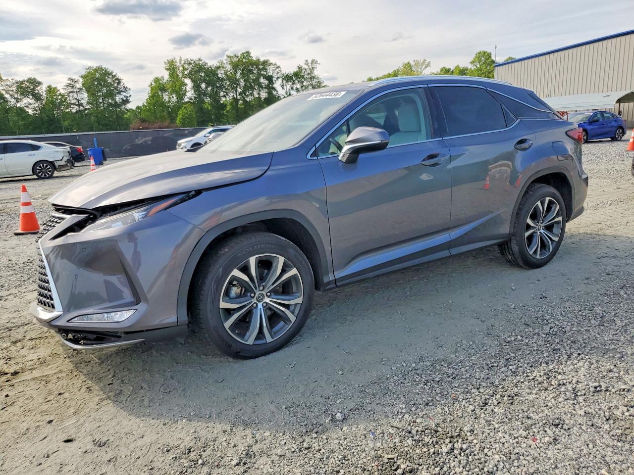 Salvage Lexus RX Image