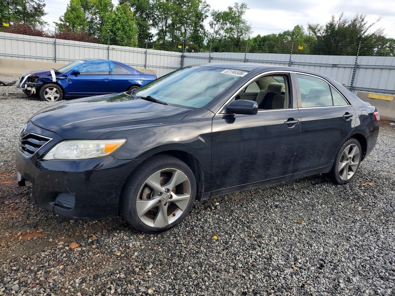 Salvage Toyota Camry Image