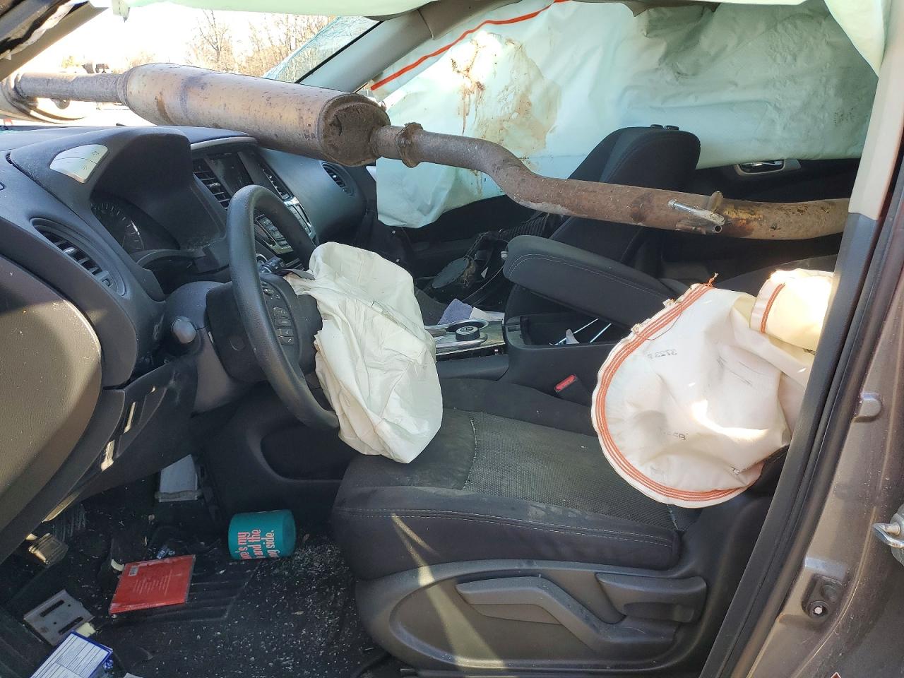 Nissan Pathfinder S