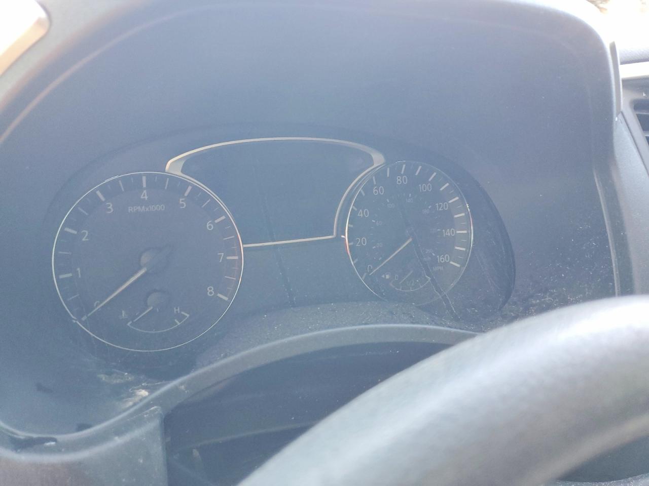 Nissan Pathfinder S