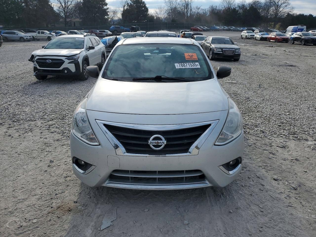 Nissan Versa 1.6 S