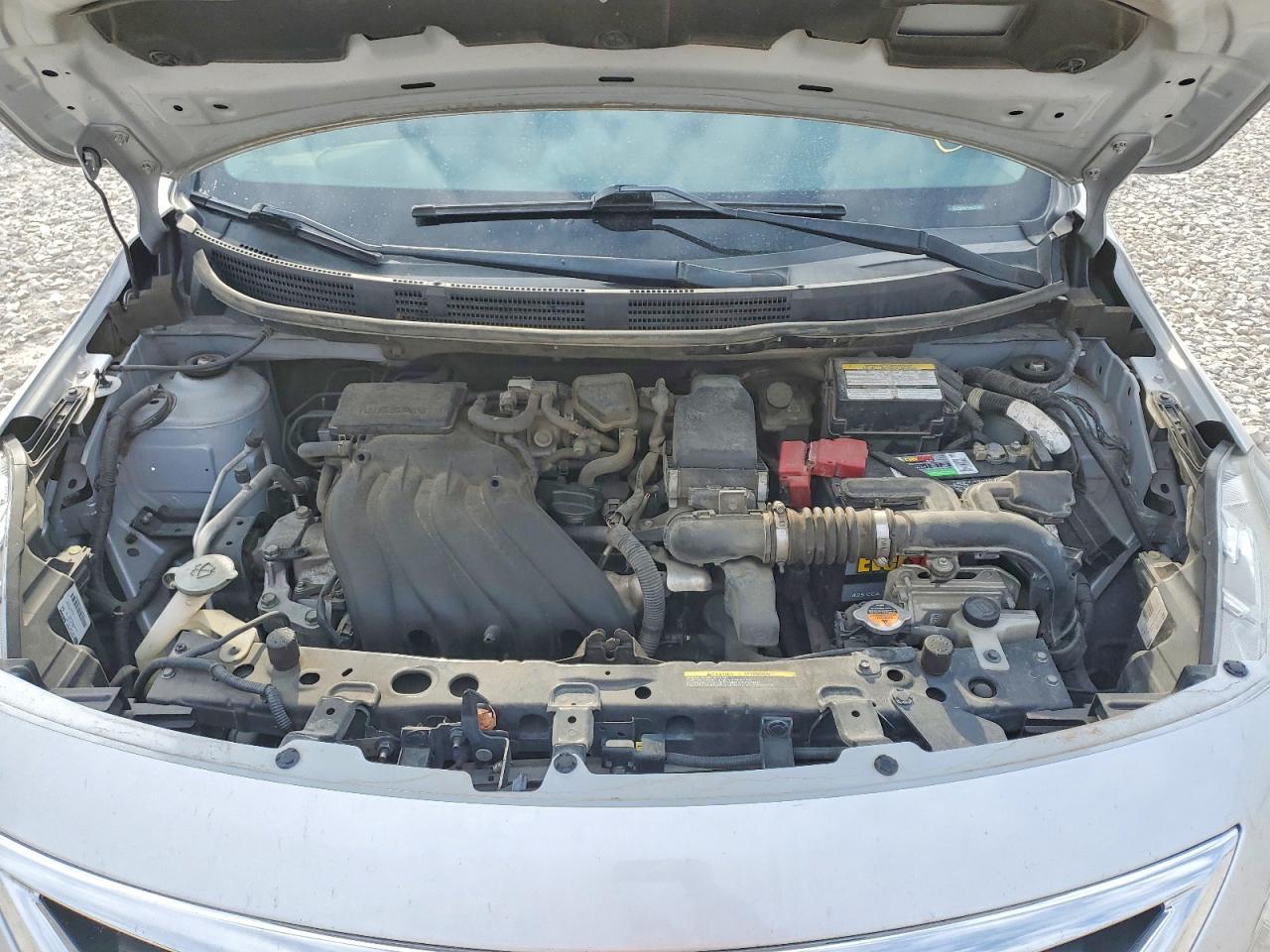Nissan Versa 1.6 S